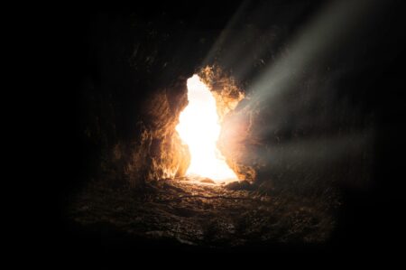 Résurrection - Photo Bruno Van Der Kraan Unsplash