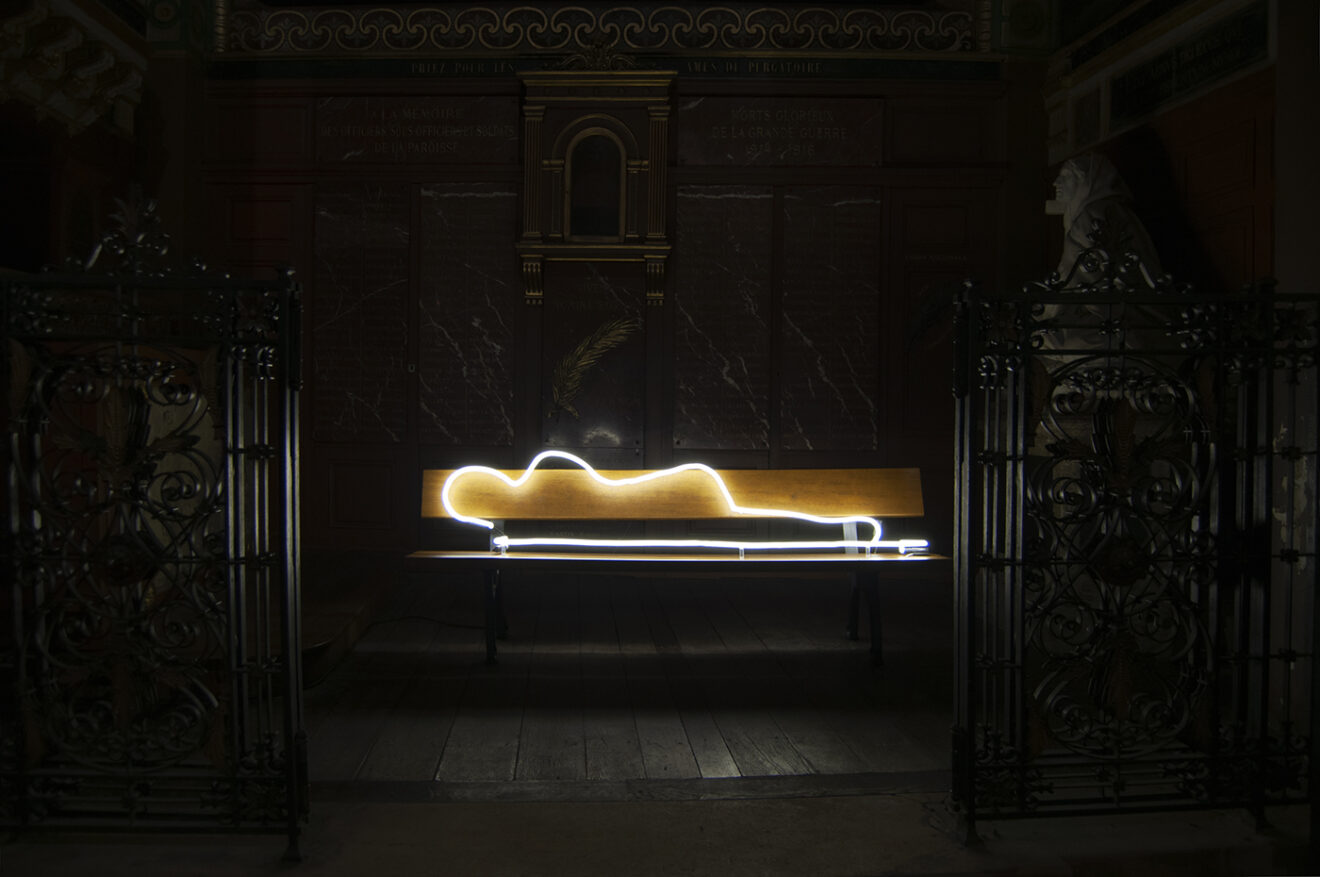 Fanny Allié. Glowing Homeless