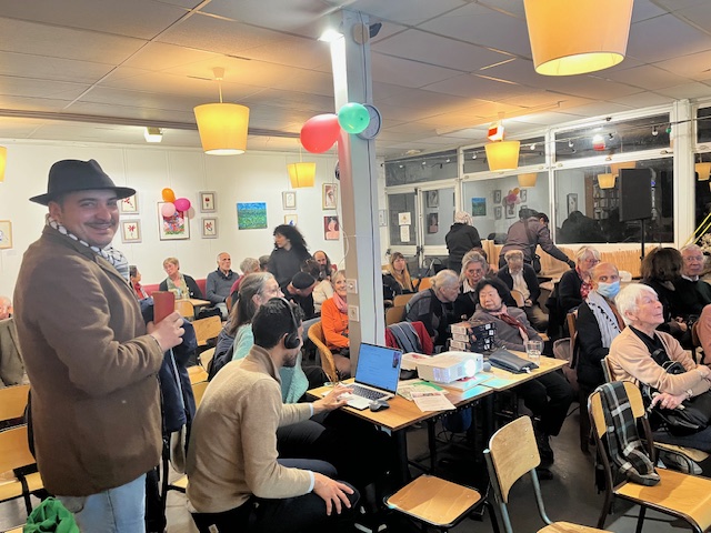 Debout, malgré tout, et plein d'espérance
